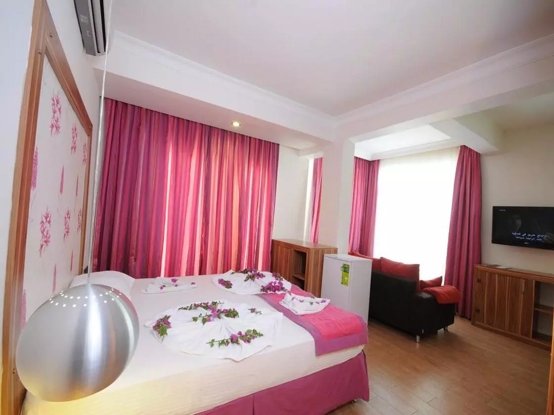 CLESEASIDE_SHABAVIZ (6).jpg